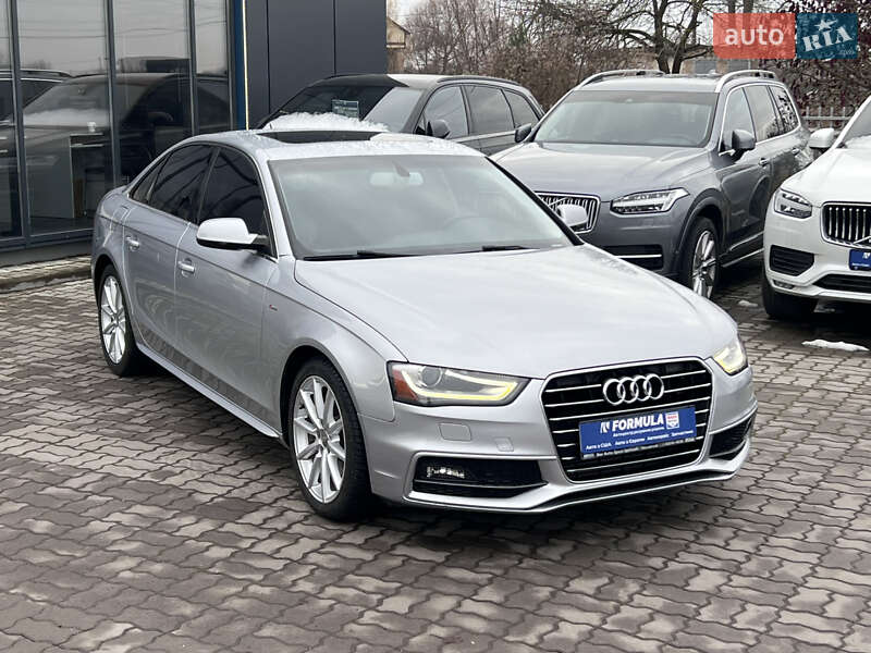 Седан Audi A4 2016 в Нововолинську