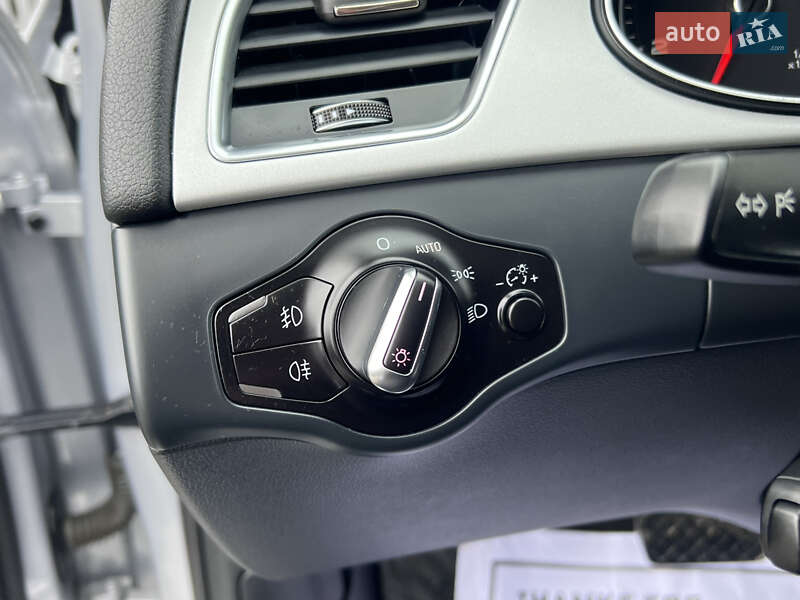 Седан Audi A4 2016 в Нововолинську