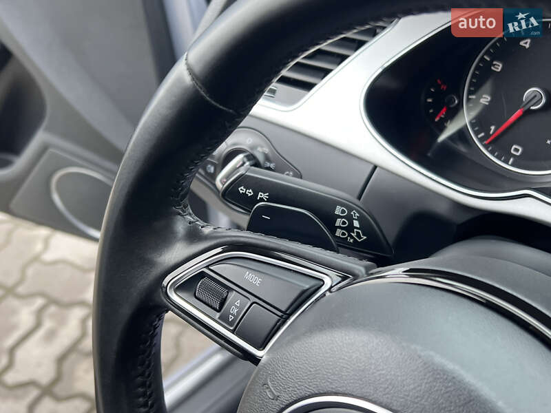 Седан Audi A4 2016 в Нововолинську