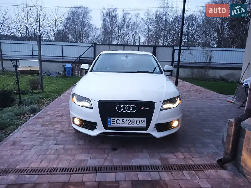 Audi A4 2011