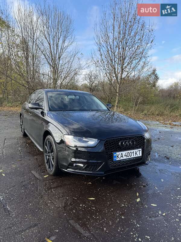 Седан Audi A4 2015 в Звягеле