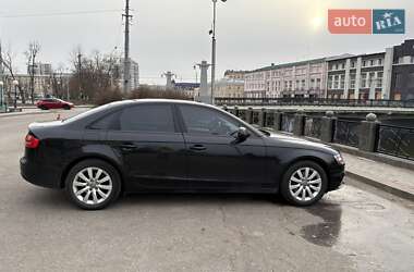 Audi A4  2012