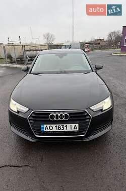 Audi A4  2016