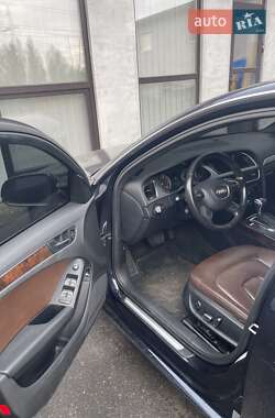 Седан Audi A4 2013 в Киеве