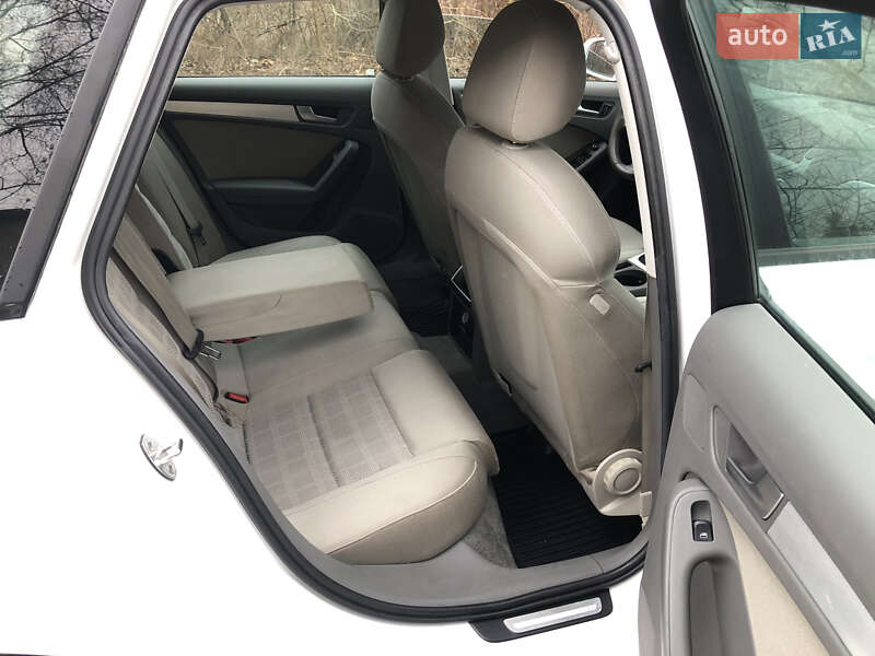 Универсал Audi A4 2011 в Галиче