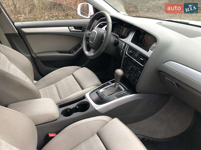 Универсал Audi A4 2011 в Галиче