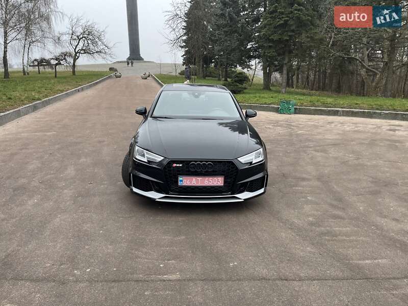 Седан Audi A4 2017 в Житомире