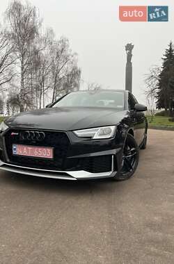 Седан Audi A4 2017 в Житомире