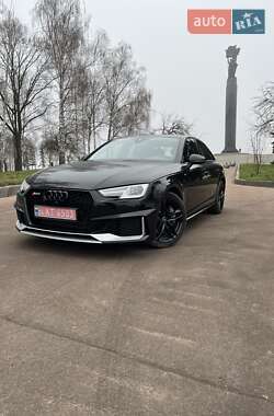 Audi A4 2017