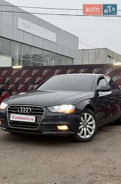Audi A4  2012