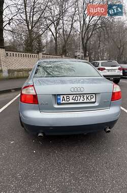 Audi A4  2003