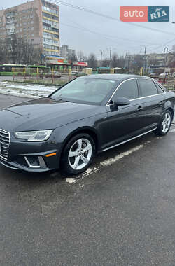 Audi A4  2018