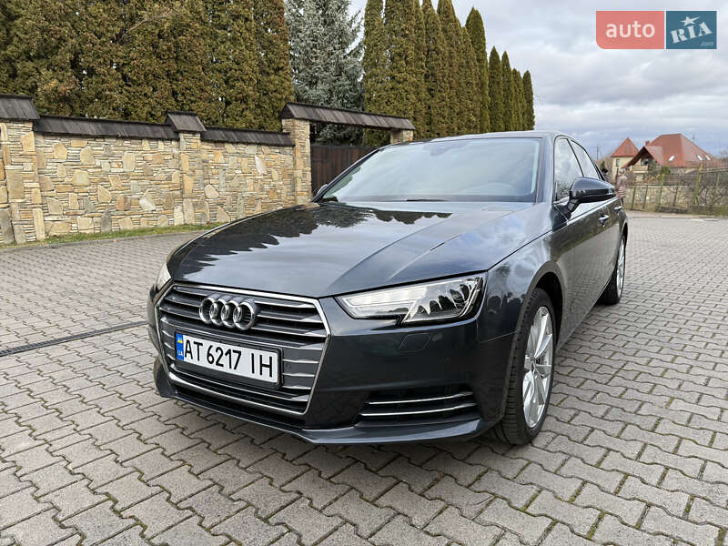 Седан Audi A4 2016 в Надворной