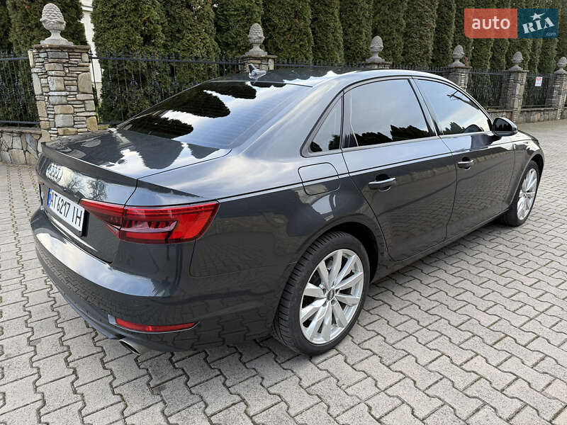 Седан Audi A4 2016 в Надворной