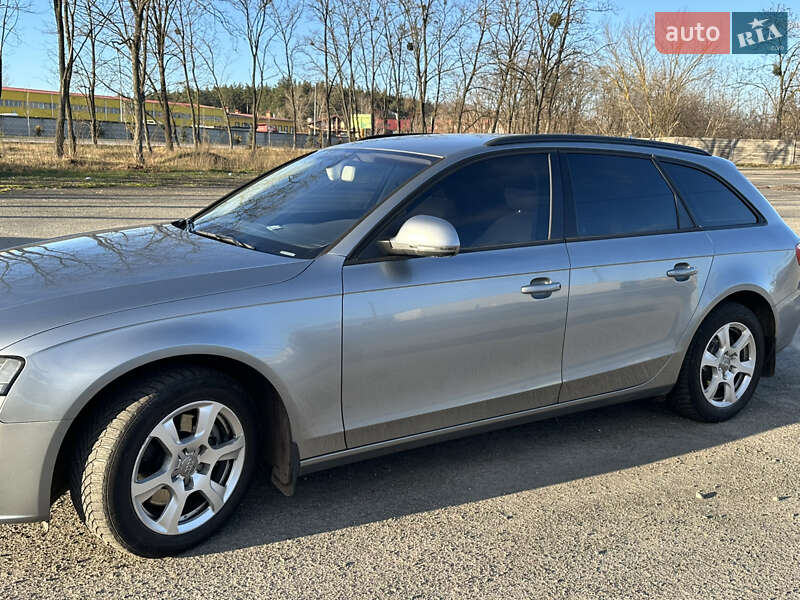 Универсал Audi A4 2009 в Ирпене