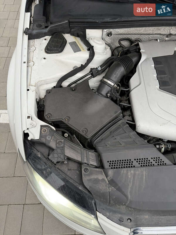 Універсал Audi A4 2010 в Вараші