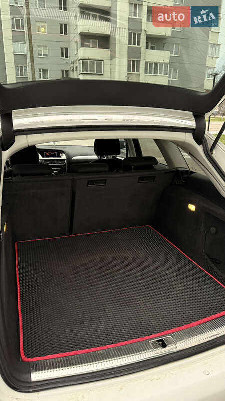 Універсал Audi A4 2010 в Вараші