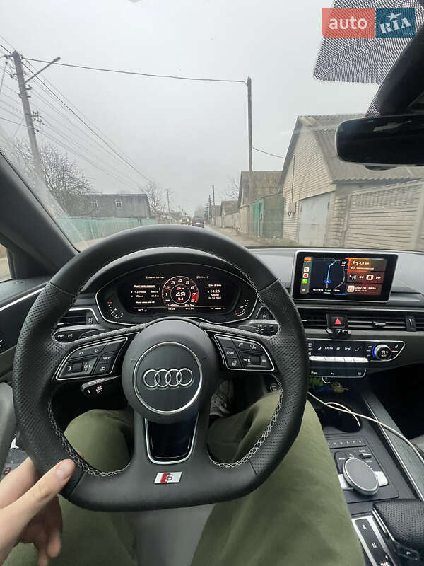 Седан Audi A4 2018 в Києві