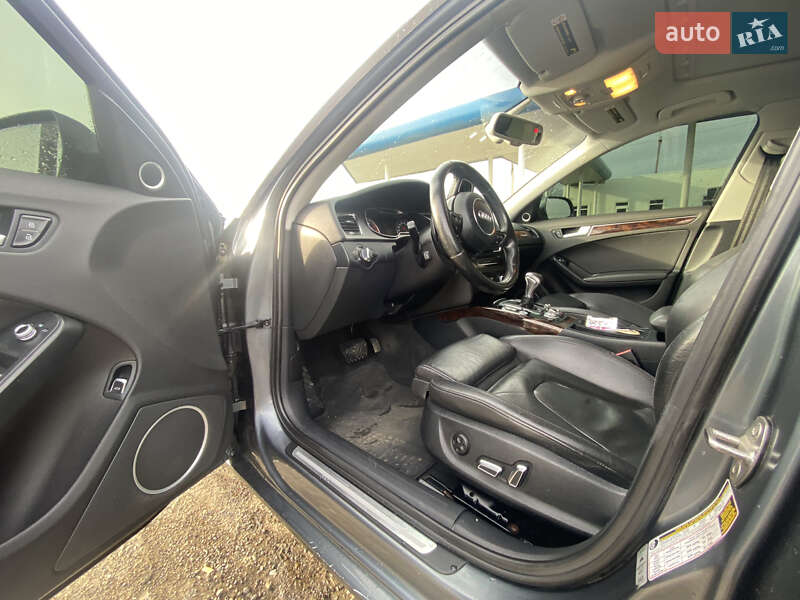 Седан Audi A4 2013 в Вижниці