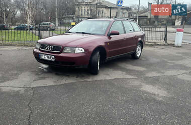 Audi A4  1998
