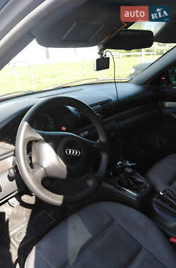 Седан Audi A4 1999 в Ивано-Франковске