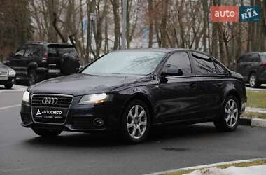 Audi A4  2011