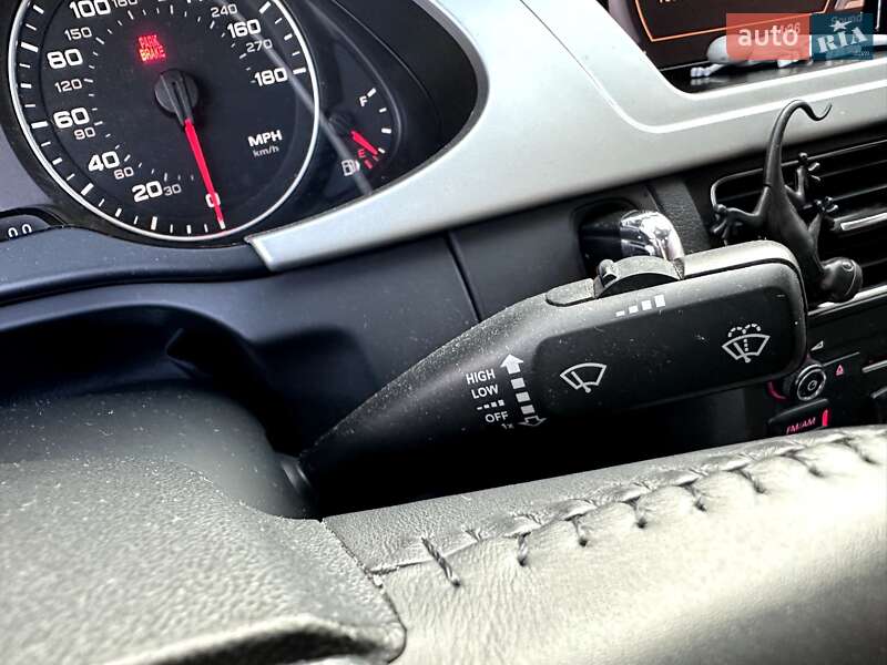 Седан Audi A4 2012 в Черкасах