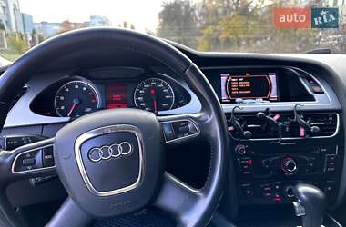 Седан Audi A4 2012 в Черкасах