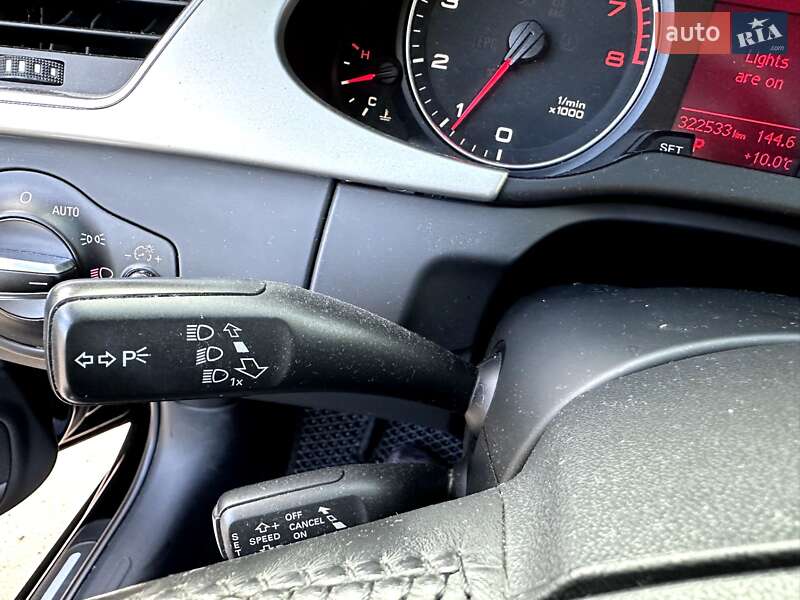 Седан Audi A4 2012 в Черкасах