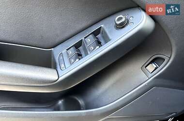 Седан Audi A4 2012 в Черкасах