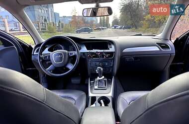 Седан Audi A4 2012 в Черкасах