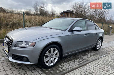 Седан Audi A4 2010 в Дрогобыче