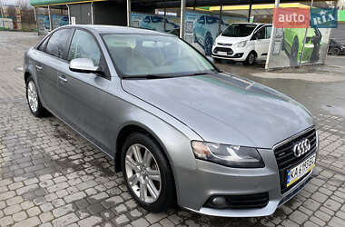 Седан Audi A4 2010 в Дрогобыче