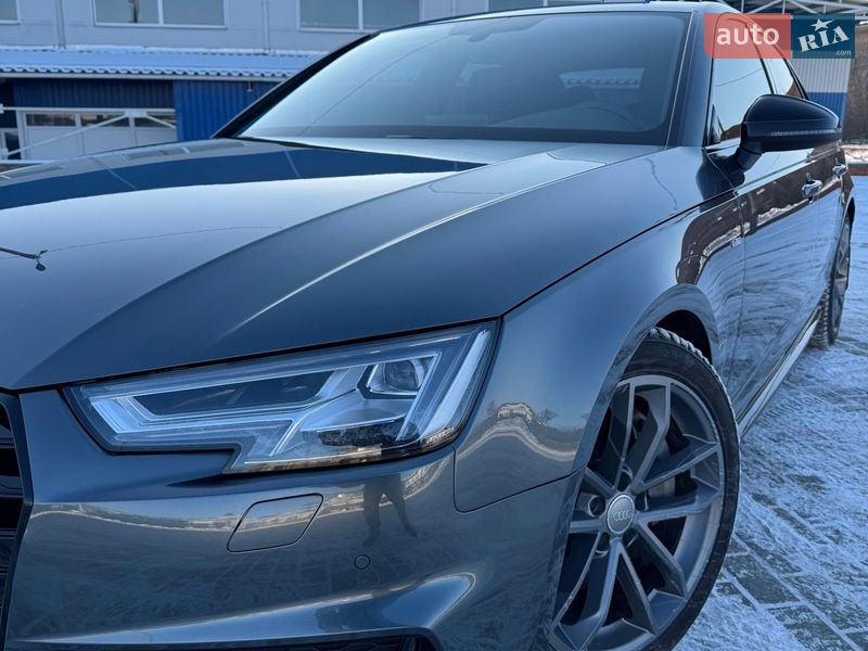 Седан Audi A4 2019 в Ромнах