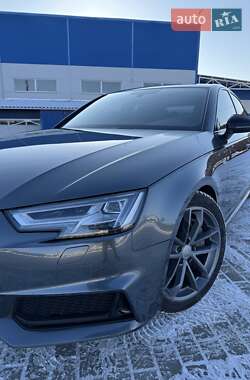Audi A4  2019