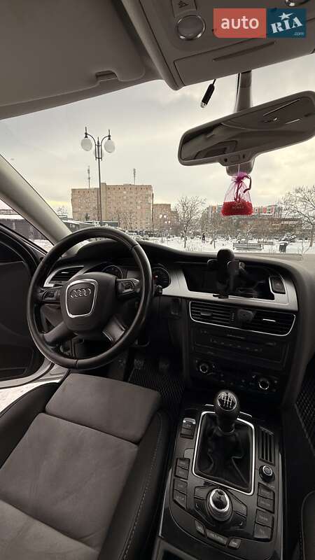 Універсал Audi A4 2009 в Вараші