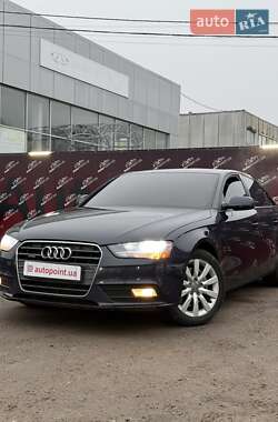 Audi A4  2012