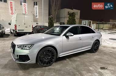 Audi A4  2018