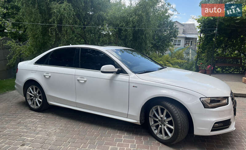 Седан Audi A4 2015 в Луцьку