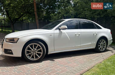 Седан Audi A4 2015 в Луцьку