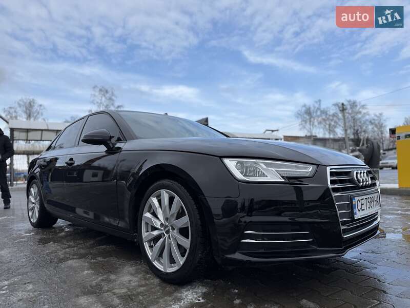 Седан Audi A4 2016 в Чернівцях