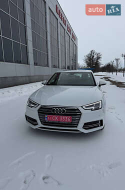 Audi A4  2017