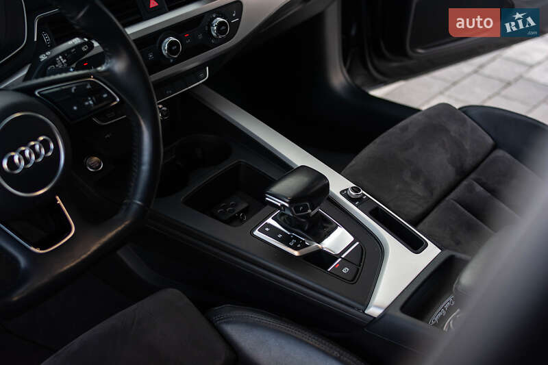 Універсал Audi A4 2019 в Ужгороді