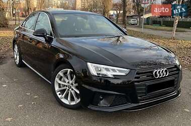 Audi A4  2018