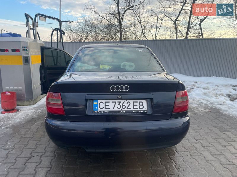 Седан Audi A4 1997 в Черновцах