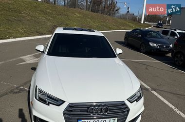 Audi A4  2016