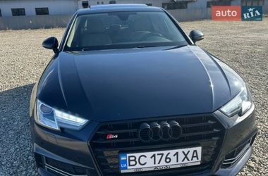 Audi A4  2017