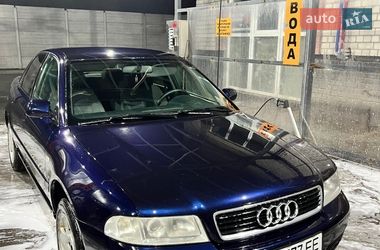 Audi A4  1999