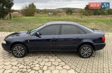 Седан Audi A4 1997 в Черновцах
