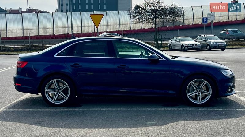 Седан Audi A4 2016 в Львові